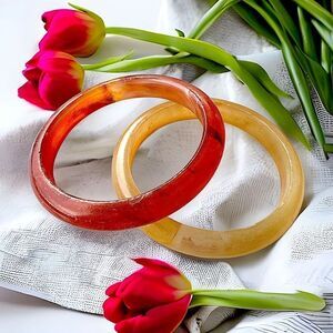 Pair vintage Marbled Honey and Amber plastic bangle bracelets